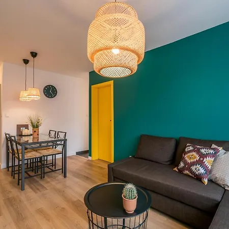 3-room 50m From Main Market * Vratislav